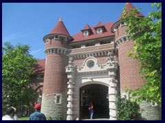 Casa Loma 053 - garage and carriage